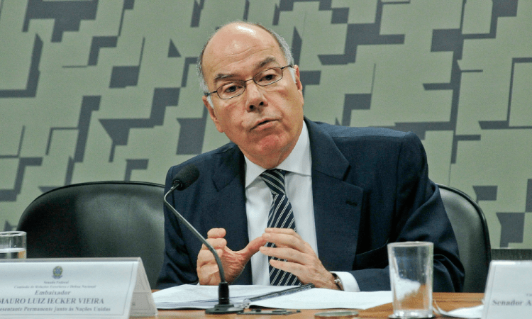 El Canciller Brasil busca alianzas en África