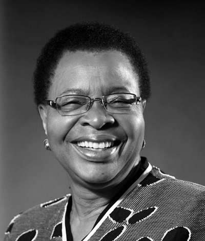 Graça Machel (Mozambique): Activista por los derechos de los niños y las mujeres, ex primera dama de Mozambique y Sudáfrica.