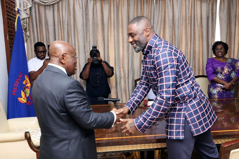 El rey de Ghana, Tackie Teiko Tsuru II, apoya el proyecto del actor Idris Elba