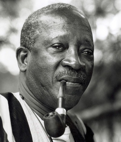 Ousmane Sembène (Senegal): Padre del cine africano, sus películas trataban temas como el colonialismo, religión y desigualdad.