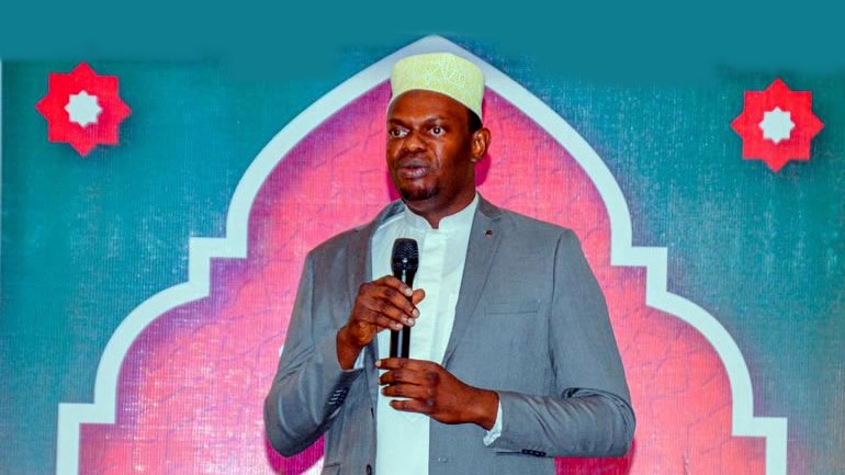 Seif Abdallah Juma, director de la Autoridad Aeroportuaria de Tanzania