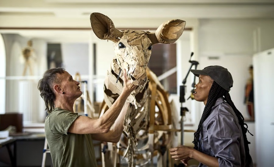 The Herds, proyecto artístico internacional que fusiona escultura en movimiento y la defensa medioambiental.