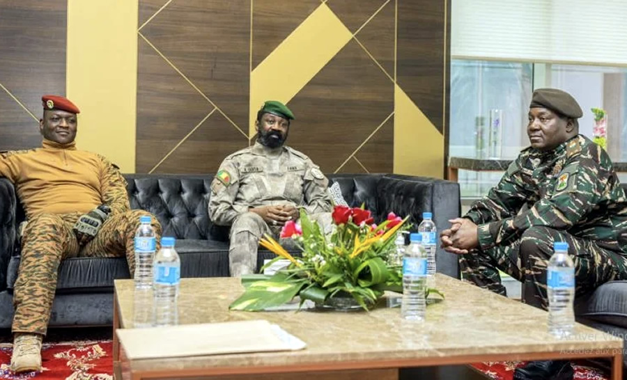 Burkina Faso, Mali y Níger siguen avanzando en el desarrollo de la Alianza de Estados del Sahel. En la foto, gobernantes de los tres países africanos.