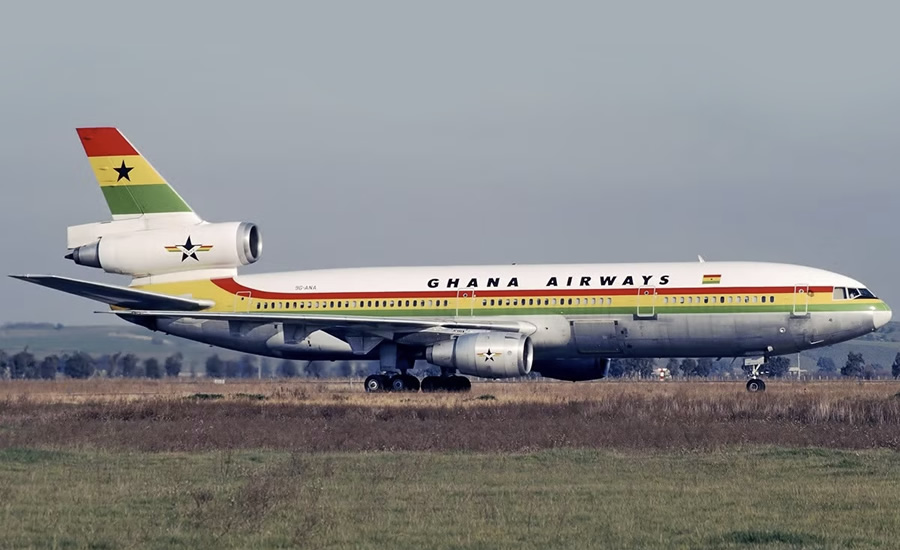 DC10 de la extinta compañía Ghana Airways que el nuevo presidente quiere revitalizar.