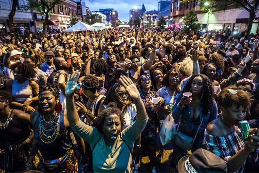 El verano en África es música.