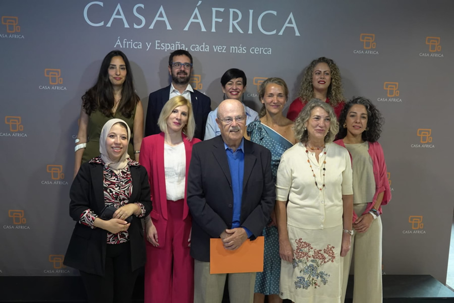Foto de familia del seminario "Africanas en la Ciencia", celebrado en Casa África, el jueves 26 de junio.
