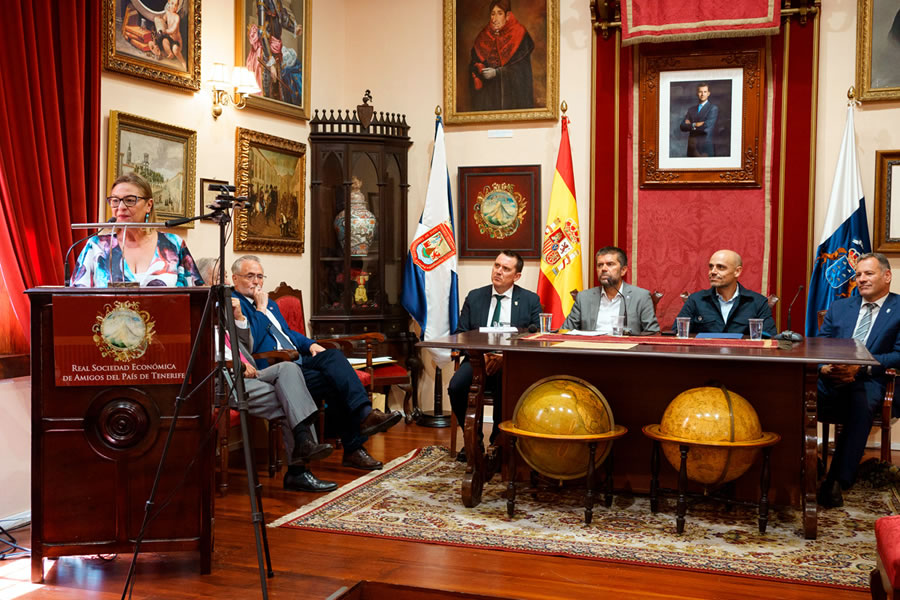 El acto de clausura se celebró en la sede de la Real Sociedad Económica de Amigos del País de Tenerife. (Foto: ULL)
