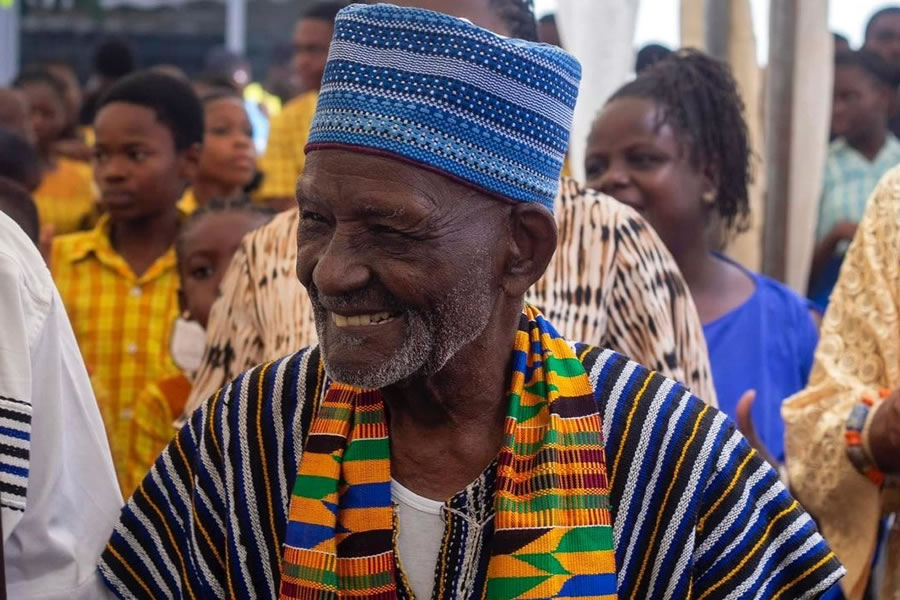 James Barnor, legendario fotógrafo de Ghana.