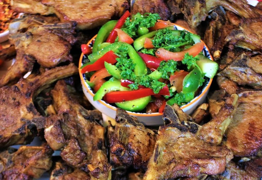 Nyama Choma, carne asada de cabra o ternera.
