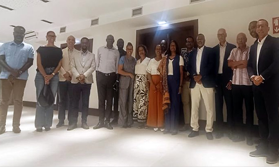 Asistentes a la presentación de la Associação Cabo-verdiana para a Macaronésia.