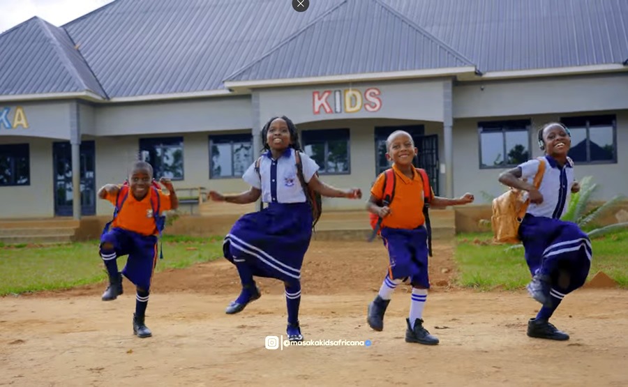 "Go To School", uno de los animados vídeos de Masaka Kids Africana.