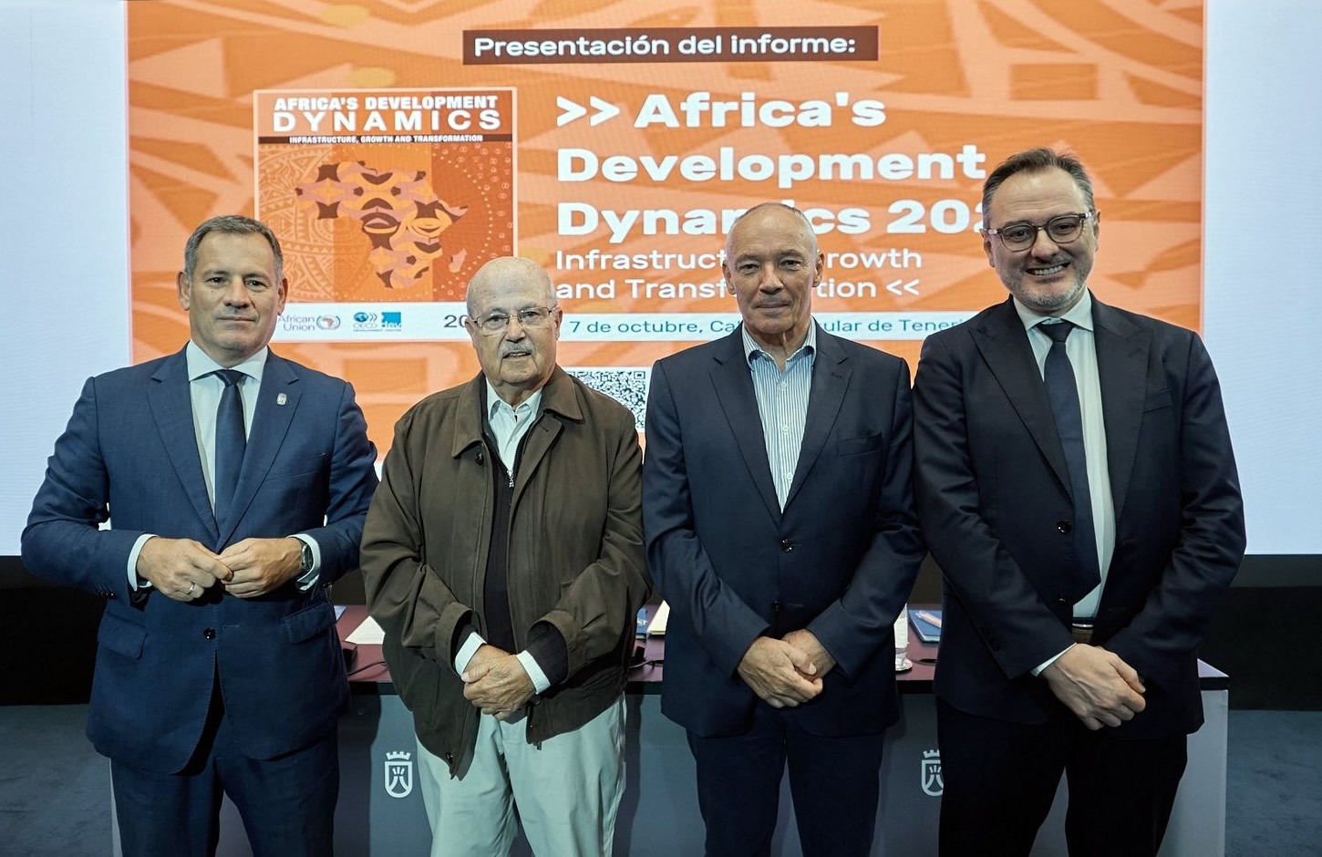 Presentación el martes día siete de octubre del informe Dinámicas de Desarrollo de África en el Cabildo de Tenerife.
