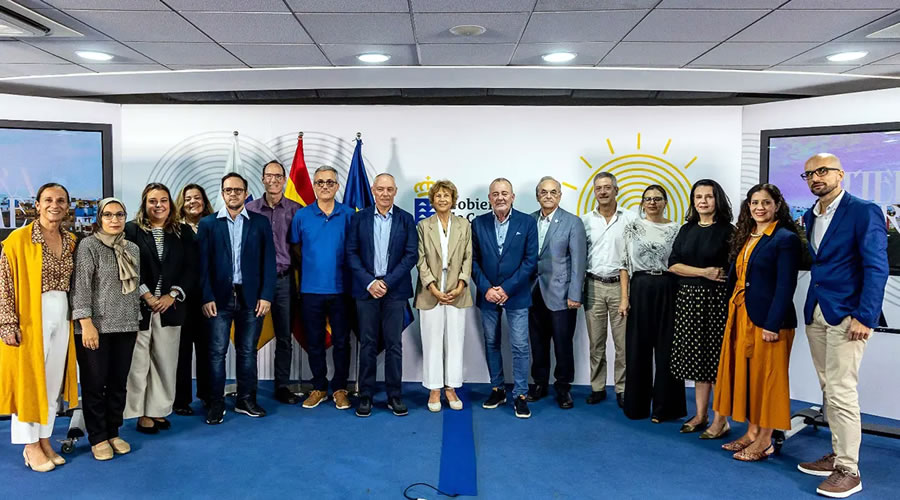 Participantes en la presentación del programa 'Tierra Firme'.