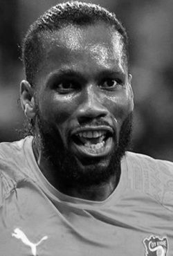 Didier Drogba (Costa de Marfil): Futbolista y símbolo de unidad nacional; ayudó a detener una guerra civil.